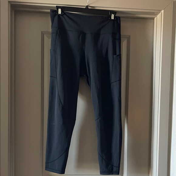 Zyia Active High and Tight Leggings with Pockets - 2 pair - Picture 4 of 6